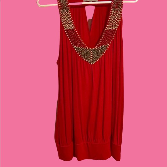 V-neck true red beaded detailing v-back to the neck - Picture 2 of 10
